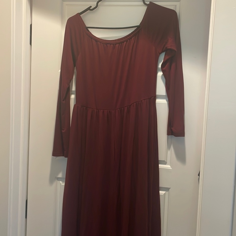 Maternity dress worn once for photo shoot